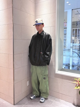 「URBAN RESEARCH（アーバンリサーチ）のLOTTO　PU COATED COACH JACKET（その他アウター、ブラック系）」を使った、Tommyさん（メンズ・175cm）の秋コーディネート