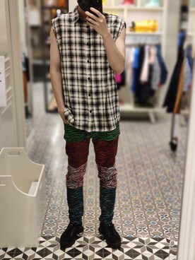 「KENZO（ケンゾー）のアイテム（デニムパンツ）」を使った、Dasabala Limさん（メンズ・185cm）の夏コーディネート