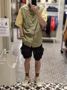 「AIGLE（エーグル）のアイテム（スニーカー）」を使った、Dasabala Limさん（メンズ・185cm）の秋コーディネート