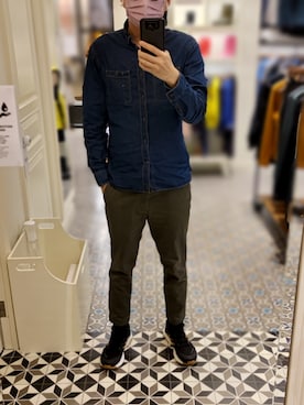 「AIGLE（エーグル）のアイテム（トップス）」を使った、Dasabala Limさん（メンズ・185cm）の秋コーディネート