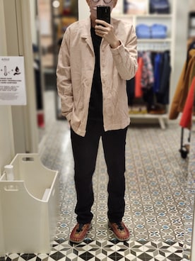 「COS（コス）のアイテム（ジャケット/アウター）」を使った、Dasabala Limさん（メンズ・185cm）の冬コーディネート