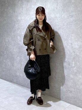 「SNAP_apart by lowrys」｜「アイテム（トレンチコート）」を使った、arisa.さん（レディース・161cm）の秋コーディネート