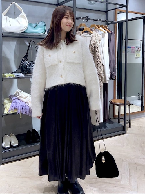 apart by lowrys ルミネ池袋arisa.さんのカーディガン/ボレロを使った  