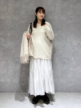 「A part by（アパートバイ）のアイテム（ストール/ショール）」を使った、arisa.さん（レディース・161cm）の冬コーディネート