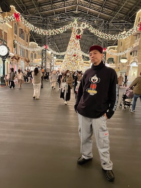 「アイテム（Tシャツ/カットソー、ブラック系）」を使った、Sam🇭🇰 さん（メンズ・179cm）の冬コーディネート