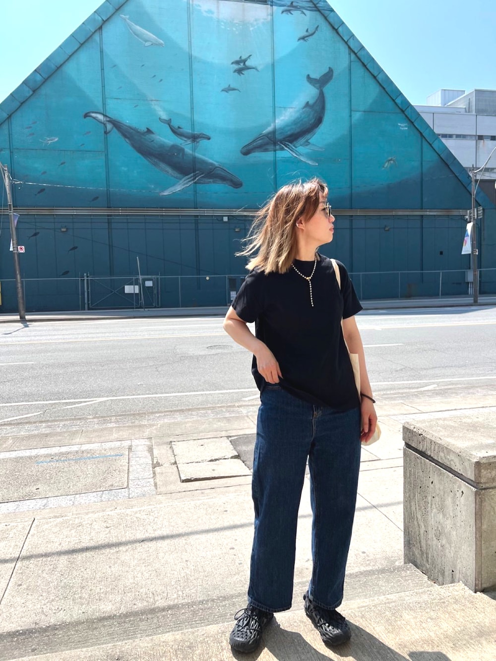 「夏コーデ、今日のコーデ、nano・universe、mystic、LEE、jeans、denim、merrell、black T-shirt、ray ban」｜「mysticのlara ボールネックレス（ネックレス、シルバー系）」を使った、elppaKさん（レディース・161cm）の夏コーディネートの1枚目の写真