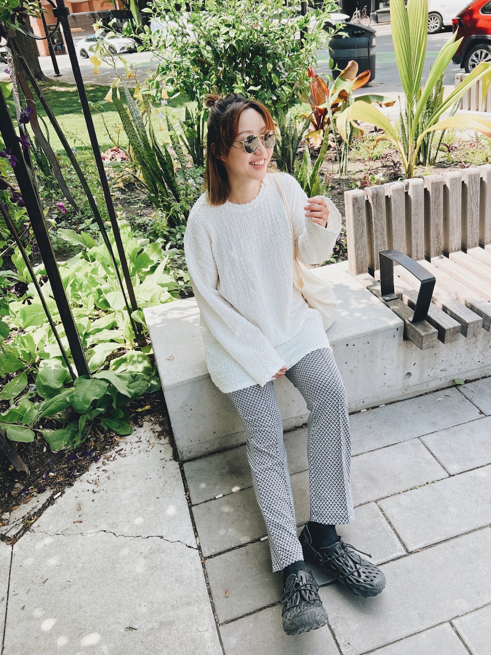「夏、夏コーデ、n’Or、ootd、merrell、outfit、ray ban、white、white and black」｜「ｎ’Orのアイテム（パンツ、ブラック系）」を使った、elppaKさん（レディース・161cm）の夏コーディネートの1枚目の写真