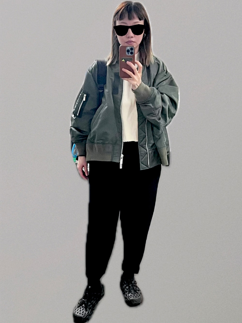「sacai、MA-1、秋服、休日スタイル、ray ban、KBF、merrell、VANS、LOWRYS FARM、LOEWE」｜「Sacaiの＜sacai（サカイ）＞フレア MA-1 ブルゾン ■■■（MA-1、グリーン系）」を使った、elppaKさん（レディース・161cm）の秋コーディネートの1枚目の写真