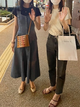 「UNIQLO（ユニクロ）のクルーネックT（半袖）（Tシャツ/カットソー、ブラック系）」を使った、aさん（レディース・166cm）の冬コーディネート