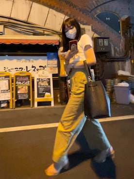 「UNIQLO（ユニクロ）のクルーネックT（半袖）（Tシャツ/カットソー、ホワイト系）」を使った、aさん（レディース・166cm）の冬コーディネート