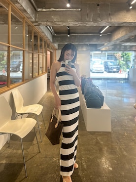 「アイテム（ストール/ショール）」を使った、三村有希さん（レディース・157cm）の夏コーディネート