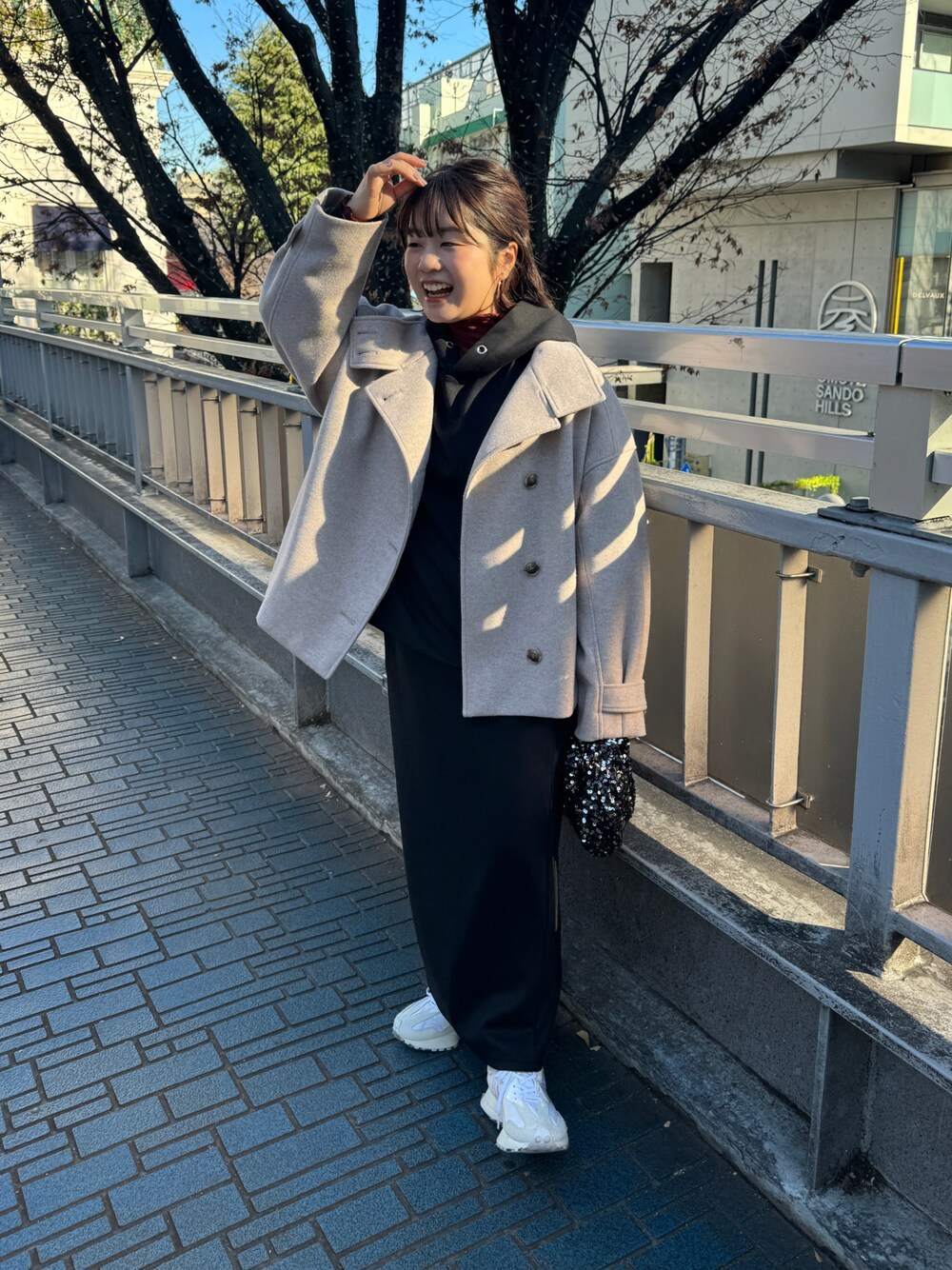 スタンドショートコートを使ったショップスタッフの人気