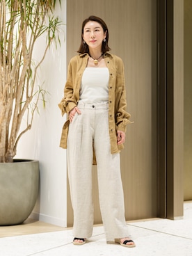 「Banana Republic（バナナリパブリック）のオーバーサイズ タイカフ リネンシャツ（シャツ/ブラウス、ブラウン系）」を使った、BANANAREPUBLICさん（レディース・170cm）の春コーディネート