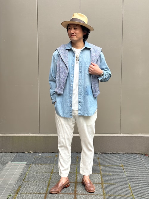BANANA REPUBLIC FACTORY STORE 日本限定 グラフィックTシャツ（T