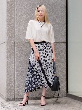 「Banana Republic(バナナリパブリック)のコットン スラブ クルーネック Tシャツ(ニット/セーター、ホワイト系)」を使った、BANANAREPUBLICさん(メンズ・175cm)の夏コーディネート