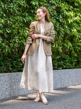 「Banana Republic（バナナリパブリック）のリネン ホルター マキシ ドレス（ワンピース、ベージュ系）」を使った、BANANAREPUBLICさん（レディース・170cm）の春コーディネート