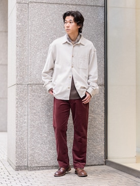 「アイテム（バンダナ/スカーフ、ベージュ系）」を使った、BANANAREPUBLICさん（メンズ・181cm）の秋コーディネート