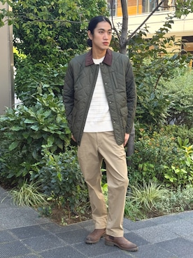 「アイテム（チノパンツ）」を使った、BANANAREPUBLICさん（メンズ・180cm）の秋コーディネート