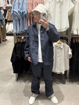 「FREAK'S STORE（フリークスストア）のアイテム（デニムパンツ、ブルー系）」を使った、hiroさん（メンズ・165cm）の冬コーディネート