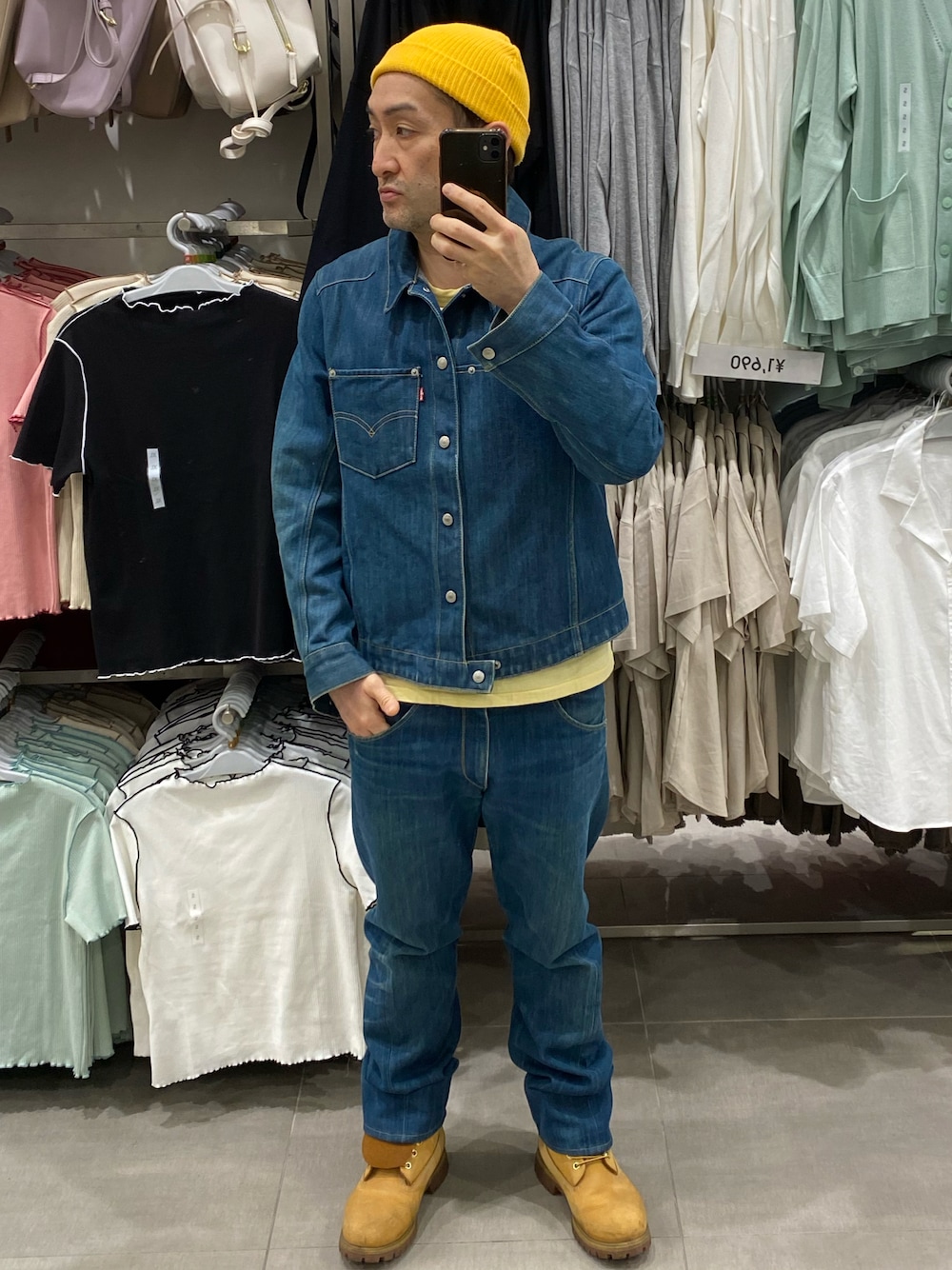 hiro｜Levi's ENGINEERED JEANSのデニムジャケットを使った