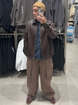 「アイテム（モカシン/デッキシューズ）」を使った、hiroさん（メンズ・165cm）の秋コーディネート