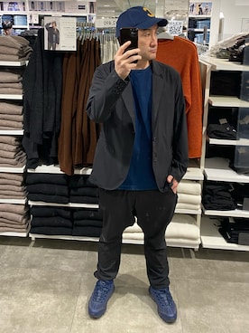 「アイテム（テーラードジャケット、ブルー系）」を使った、hiroさん（メンズ・165cm）の秋コーディネート