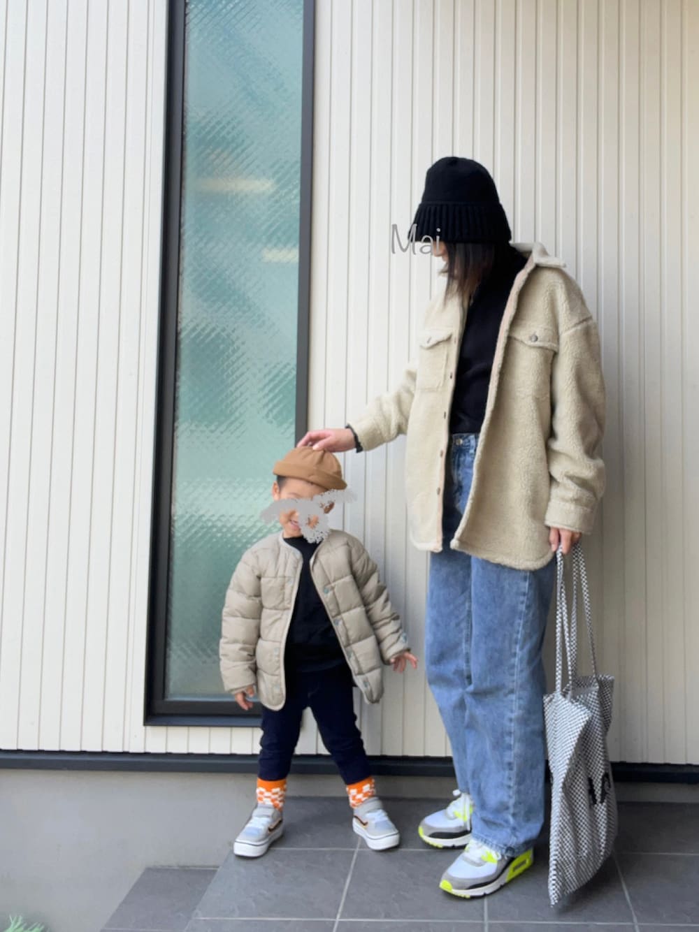 「おやこーで。、シンプルコーデ、バケットハット、SHEIN、やっぱりデニムが好き、ボアジャケット、Polo Ralph Lauren、スニーカー、NIKE、AIRMAX90、VANS、BEAMS、ビームス、BEAMSmini、ビームスミニ」｜「BEAMS miniのBEAMS mini / サーモライト 中綿 ノーカラー ブルゾン (90～150㎝)（ブルゾン、ブラウン系）」を使った、mai✺maiさん（レディース・158cm）の秋コーディネートの1枚目の写真