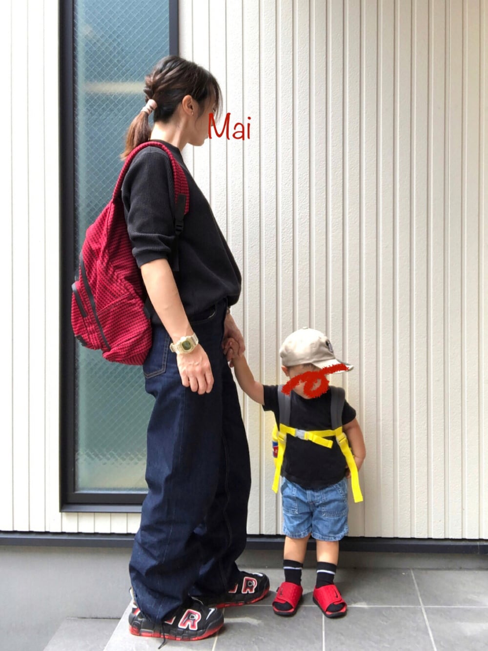「おやこーで。、休日スタイル、リュック、NIKE、スニーカーコーデ、ワイドデニム、2歳、男の子、モアテン、ドクターイエロー、ポポンデッタ」｜「電車三昧な日💫のアイテム（その他、その他）」を使った、mai✺maiさん（レディース・158cm）の秋コーディネートの1枚目の写真