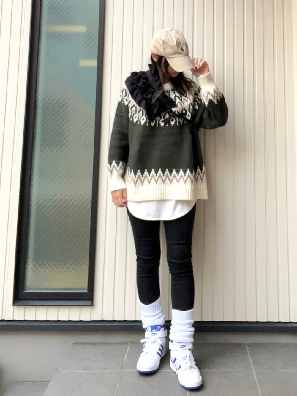 「ファッションを楽しもう、ルーズソックス、スボーツミックス、スニーカー、adidas、ニット、しまむら様」｜「しまむらのアイテム（ニット/セーター、グリーン系）」を使った、mai✺maiさん（レディース・158cm）の秋コーディネートの1枚目の写真