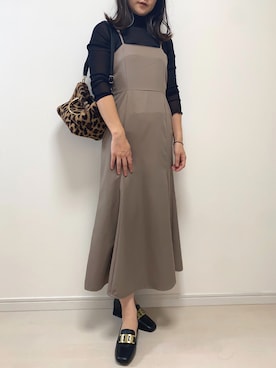 「ベージュ×ブラック」｜「アイテム（ワンピース/ドレス）」を使った、まろ(MARO)さん（レディース・165cm）の秋コーディネート