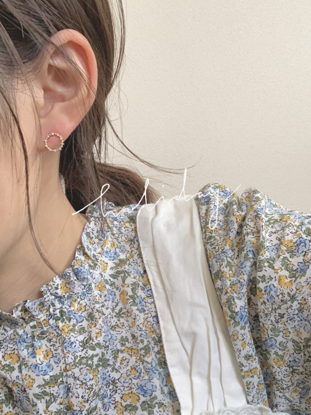 「Samansa Mos2 blueのアイテム（その他トップス、ホワイト系）」を使った、myonさん（レディース・167cm）の冬コーディネートの1枚目の写真