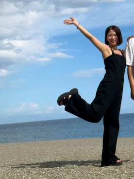 「アイテム（オールインワン・サロペット）」を使った、沙菜さん（レディース・154cm）の秋コーディネート