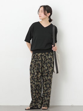 「JOURNAL STANDARD relume（ジャーナルスタンダード　レリューム）のリーフパターンリラックスパンツ（その他パンツ、ブラック系）」を使った、RINさん（レディース・157cm）の春コーディネート