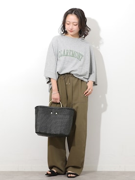 「JOURNAL STANDARD relume（ジャーナルスタンダード　レリューム）のギャザーワイドベイカー（カーゴパンツ、グリーン系）」を使った、RINさん（レディース・157cm）の春コーディネート
