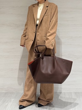 「AJUGA.（アジュガ）のアイテム」を使った、AJUGA.スタッフさん（レディース・152cm）の秋コーディネート