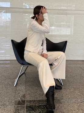 「AJUGA.（アジュガ）のアイテム」を使った、AJUGA.スタッフさん（レディース・161cm）の秋コーディネート