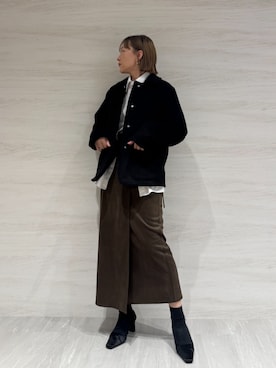 「AJUGA.（アジュガ）のアイテム」を使った、AJUGA.スタッフさん（レディース・161cm）の秋コーディネート