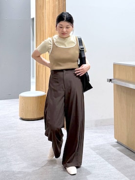 「LEPSIM（レプシィム）のサイドタックパンツ　637655（その他パンツ、ブラウン系）」を使った、muuu805 さん（レディース・159cm）の春コーディネート