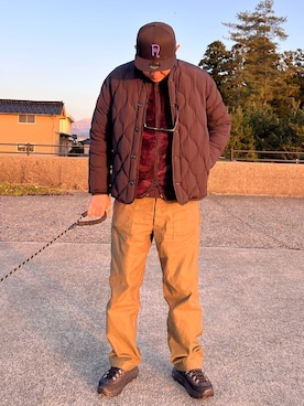 「アイテム（スニーカー）」を使った、odd10976さん（メンズ・186cm）の冬コーディネート