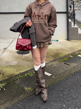 「アイテム（バッグ、レッド系）」を使った、bibi★さん（レディース・153cm）の秋コーディネート
