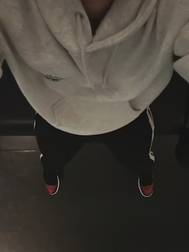 「アイテム（パーカー）」を使った、neyoさん（メンズ・169cm・10代）の冬コーディネート