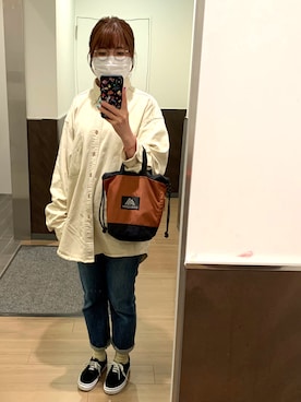 「70'sコーデ」｜「アイテム（PC・スマホグッズ/家電）」を使った、KANAさん（レディース・161cm）の春コーディネート