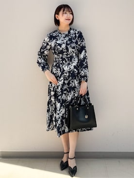 「index（インデックス）のフラワーハイネックタックワンピース【洗濯機OK／イージーアイロン／防シワ】（ワンピース、ブルー系）」を使った、mihaさん（レディース）の春コーディネート