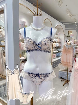 「アイテム（ブラジャー）」を使った、Hisaeさん（レディース・159cm）の冬コーディネート