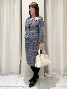 「アイテム（ブローチ/コサージュ、ベージュ系）」を使った、komiさん（レディース・164cm）の冬コーディネート