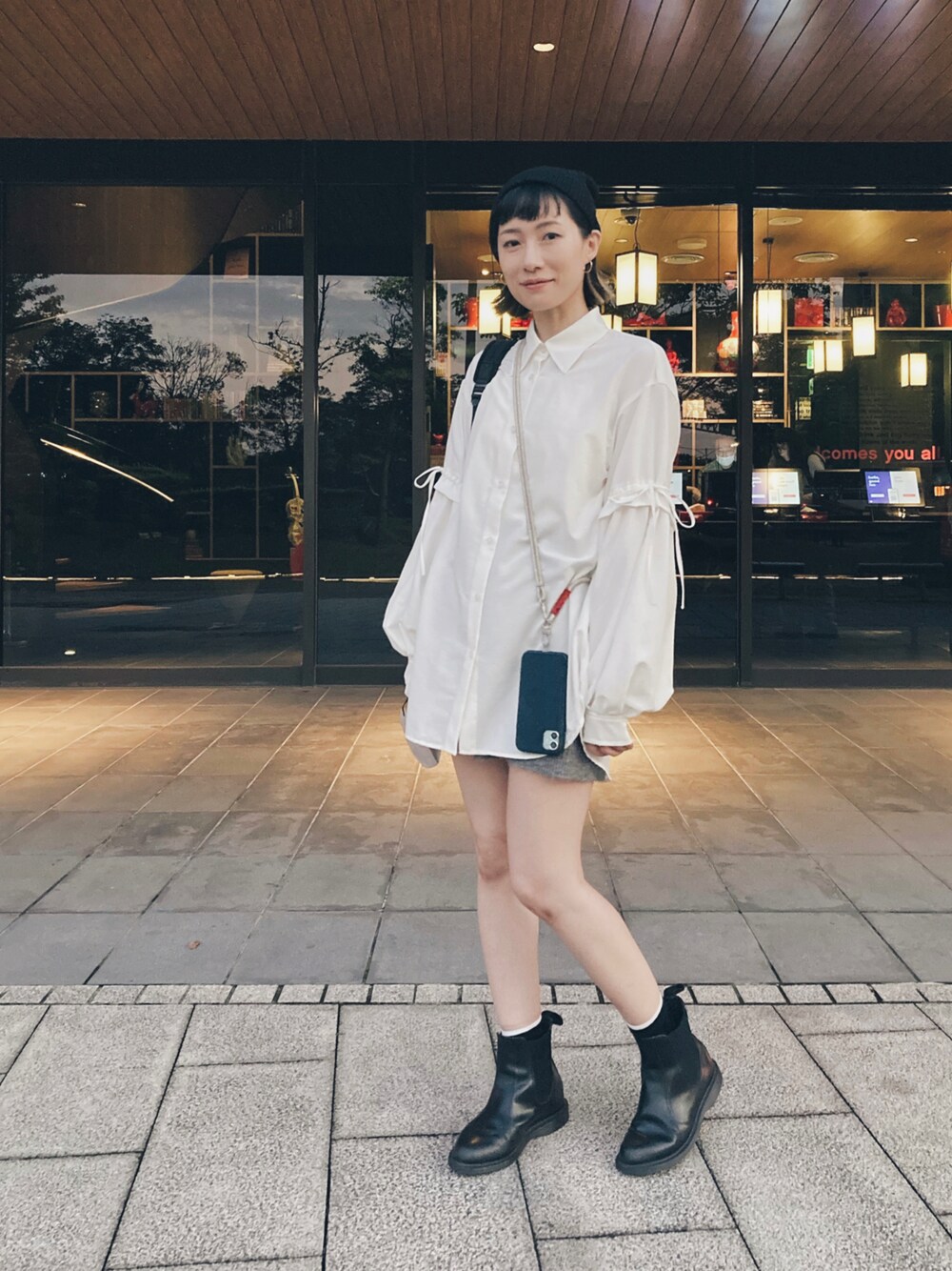 「雨の日コーデ」｜「Ungridのリブ編みニット帽（ニットキャップ/ビーニー、ブラック系）」を使った、さいさん（レディース・158cm）の春コーディネートの1枚目の写真