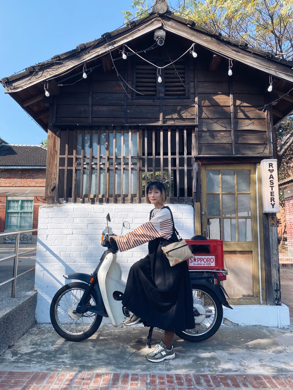 「DISCOATのバスクボーダービッグロングスリーブ（Tシャツ/カットソー、イエロー系）」を使った、さいさん（レディース・158cm）の冬コーディネートの1枚目の写真
