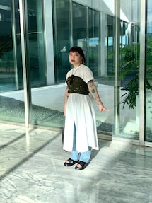 KBF（ケイビーエフ）の「BACKスリットストレートデニム（デニムパンツ