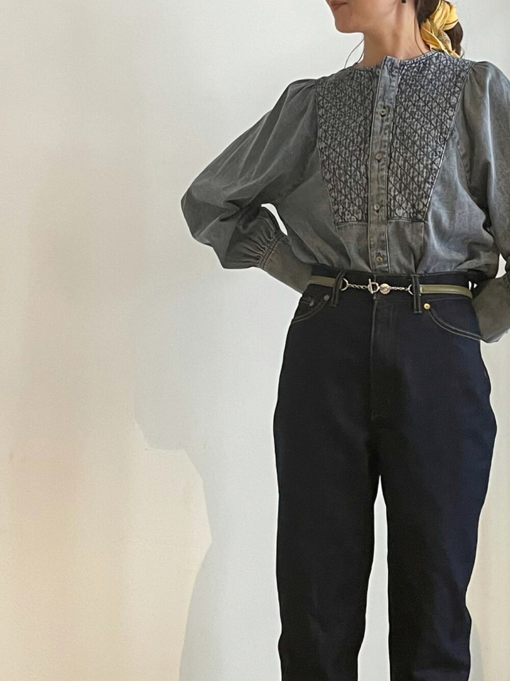 「デニム、キルティング、オトナカジュアル、vintage、ootd、FILDEFER、フィルデフェール、パンツスタイル、デニムオンデニム、デニムシャツ」｜「FIL DE FERのデニムキルティング　ロングシャツ（シャツ/ブラウス、グレー系）」を使った、matsudo.さん（レディース・161cm）の夏コーディネートの1枚目の写真