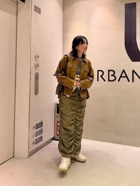 「ADAM ET ROPE'（アダムエロペ）のアイテム（ブルゾン）」を使った、maccoさん（レディース・162cm）の春コーディネート